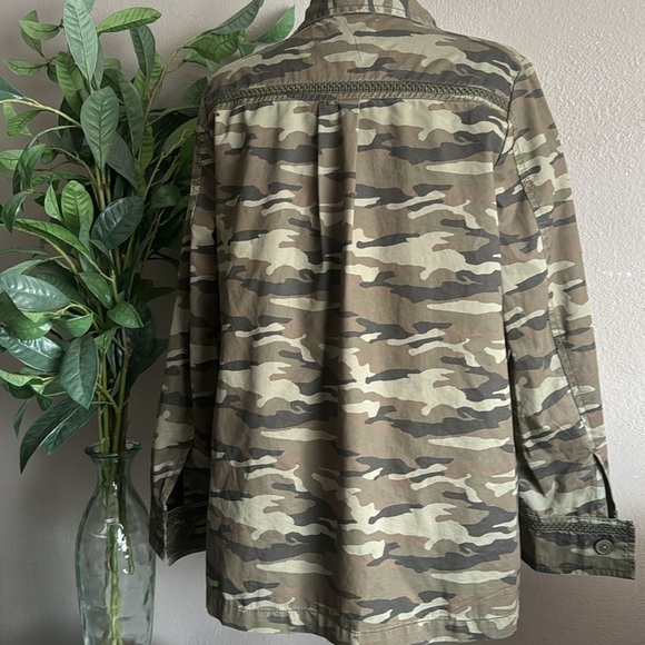 Caslon camouflaged print shirt jacket - Picture 5 of 8
